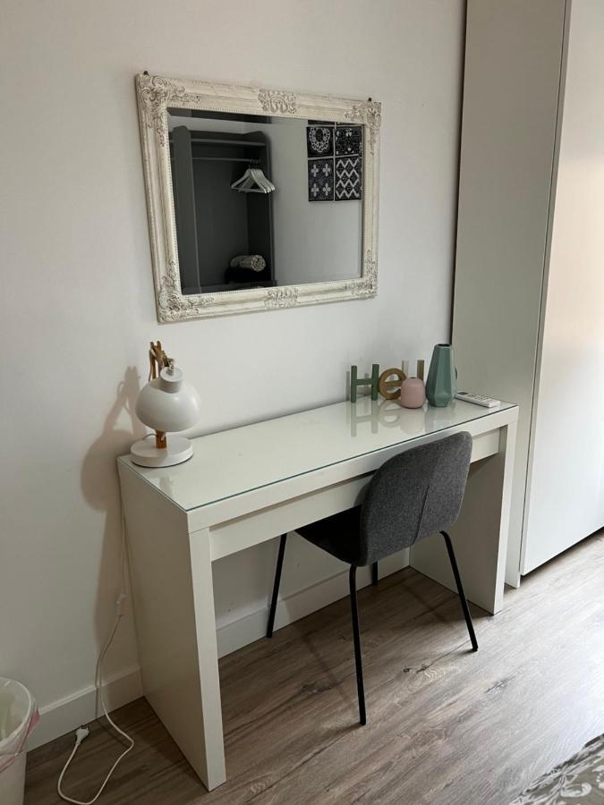 Centro Grupos Malaga Parking Gratis 3 Apartment Luaran gambar
